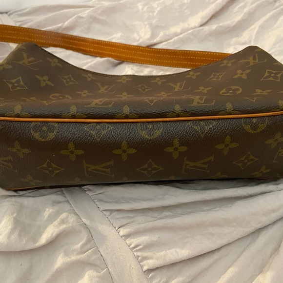 Louis Vuitton authentic Mone Cite MM - Picture 3 of 6